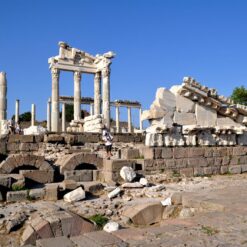 PERGAMON TOUR